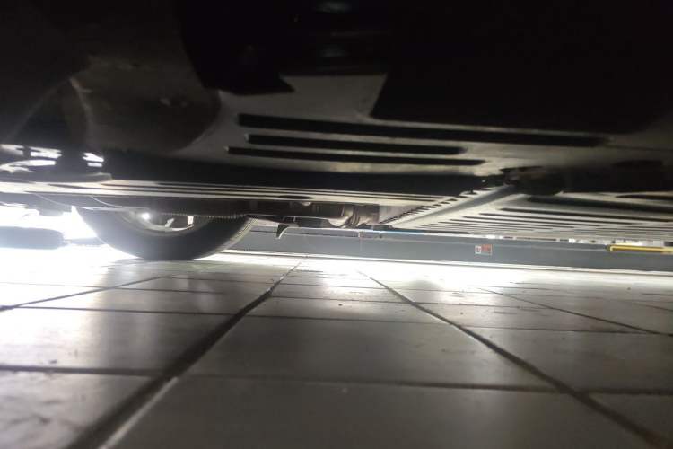 Used Buick L7 2025 Model Aivia Chassis Front Left