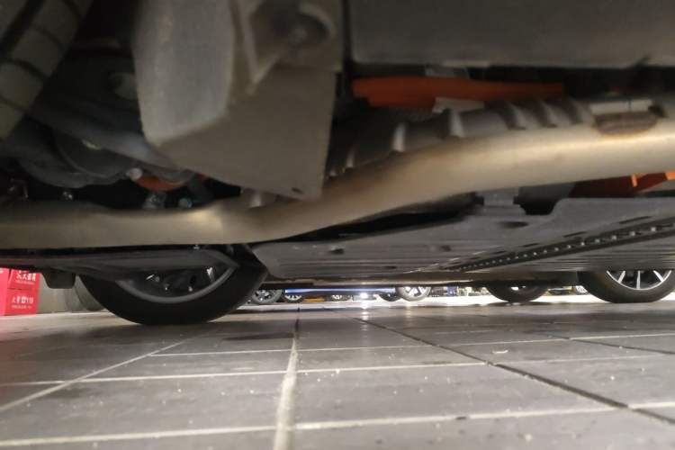 Used Buick L7 2025 Model Aivia Chassis Rear Right