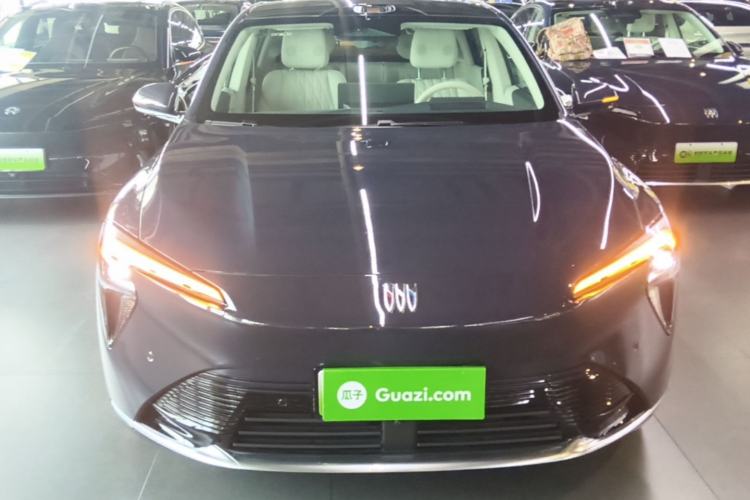 Used Buick L7 2025 Model Aivia Front