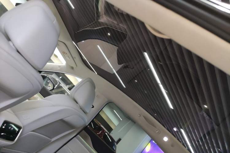 Used Buick L7 2025 Model Aivia Headliner