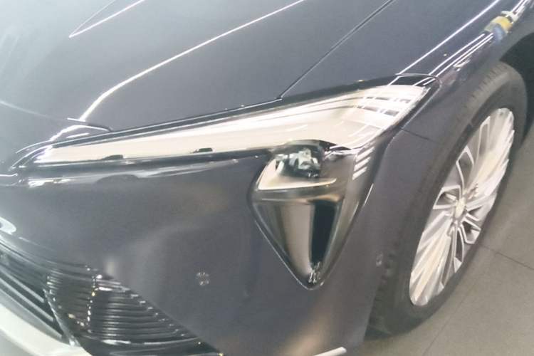 Used Buick L7 2025 Model Aivia Left Front Headlight