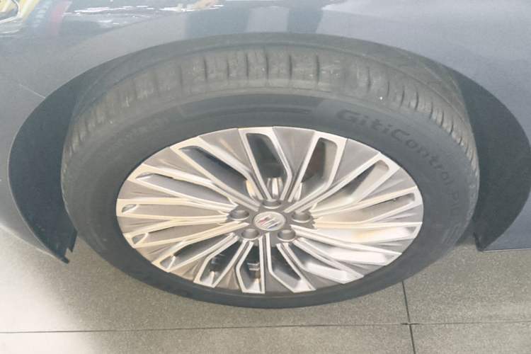 Used Buick L7 2025 Model Aivia Left Front Wheel Hub