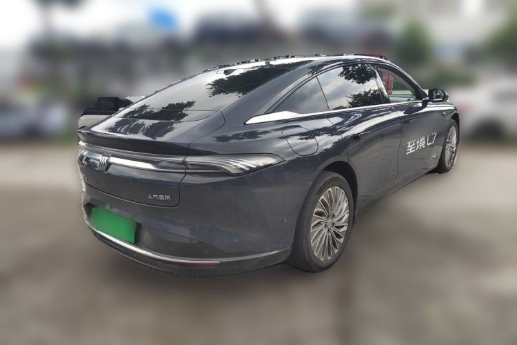 Used Buick L7 2025 Model Aivia Rear Right 45 Deg