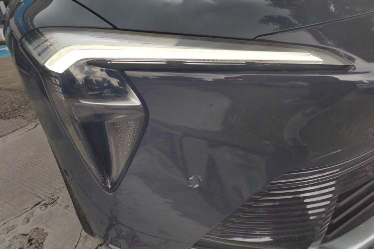 Used Buick L7 2025 Model Aivia Right Front Headlight
