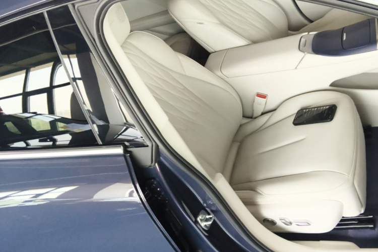 Used Buick L7 2025 Model Aivia Right Front Seat