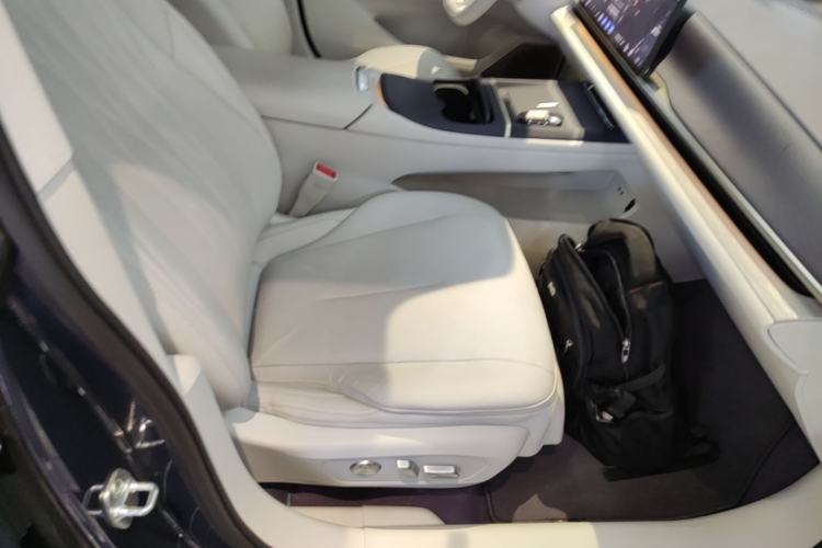 Used Buick L7 2025 Model Aivia Right Front Seat