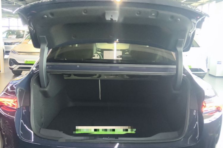 Used Buick L7 2025 Model Aivia Trunk