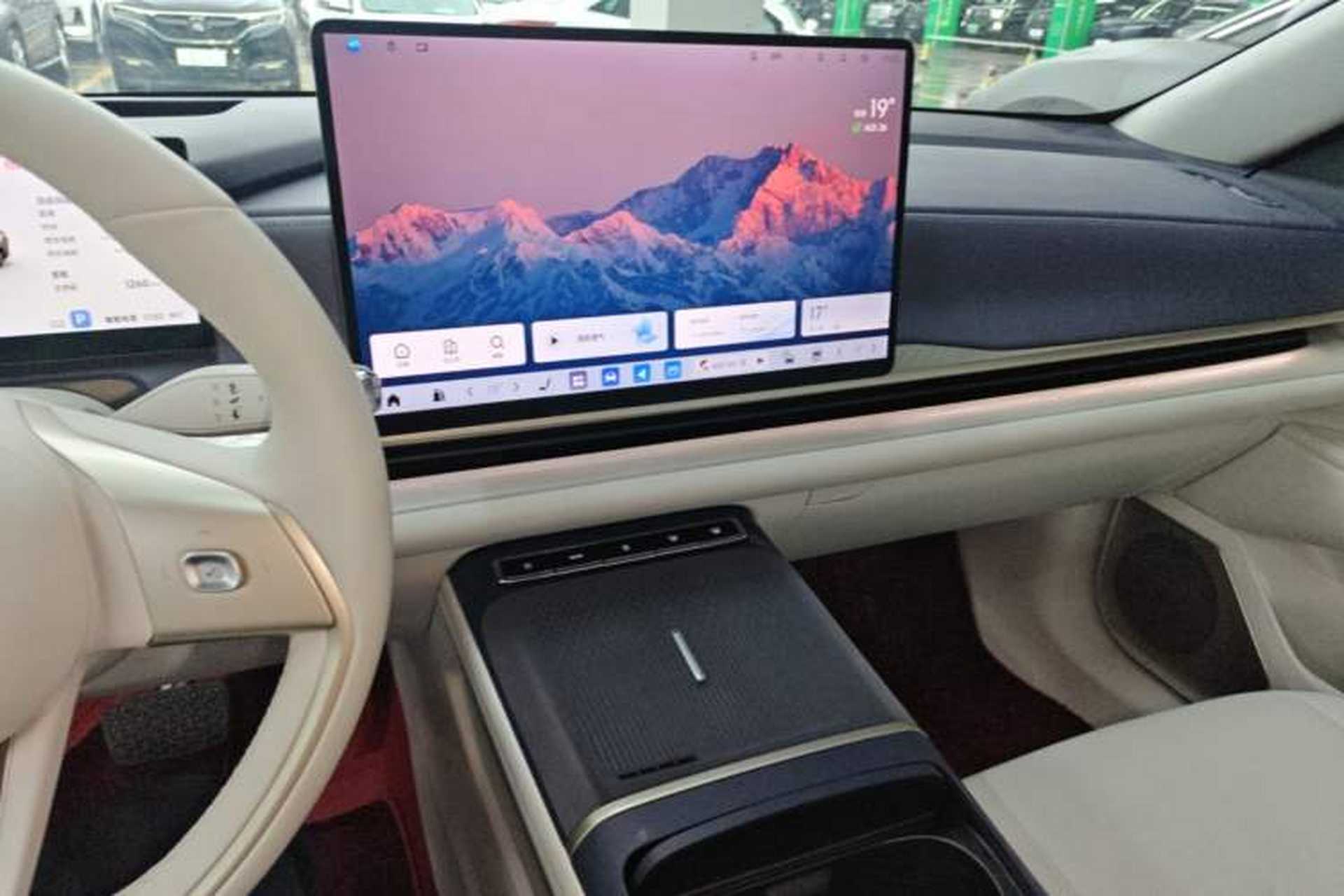 Used Buick L7 2025 Model Aivia Audio And AC Panel