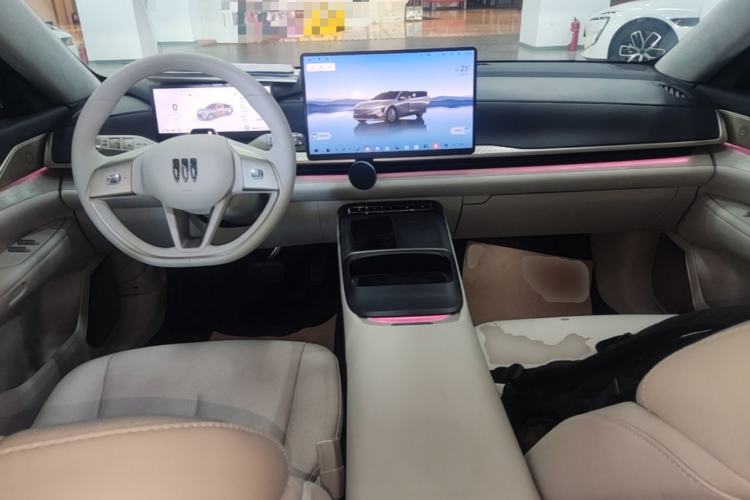 Used Buick L7 2025 Model Aivia Center Console