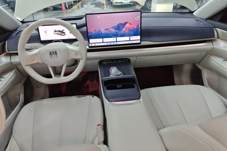 Used Buick L7 2025 Model Aivia Center Console