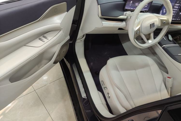 Used Buick L7 2025 Model Aivia Driver Seat