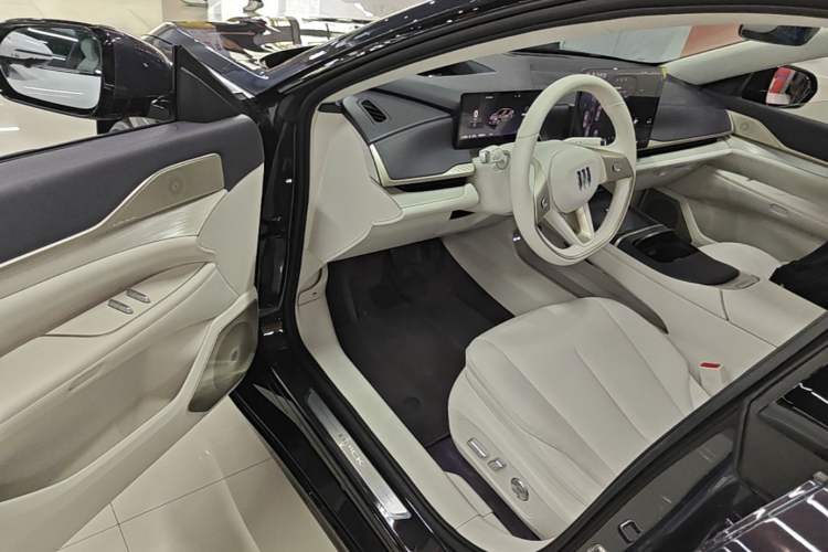 Used Buick L7 2025 Model Aivia Driver Seat