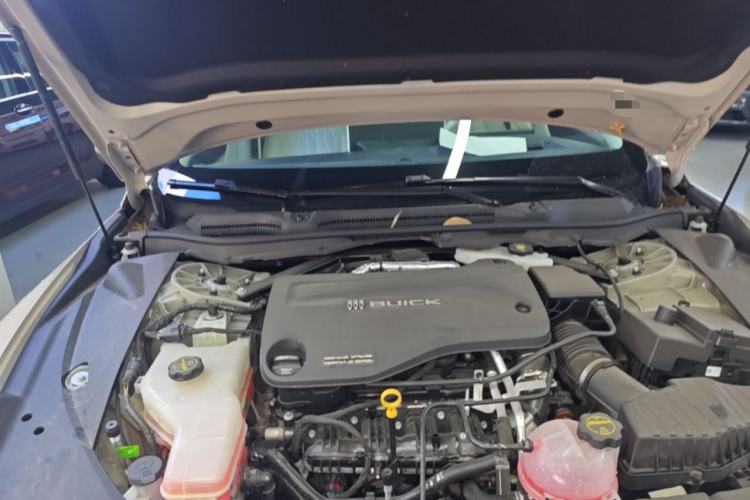 Used Buick L7 2025 Model Aivia Engine Bay