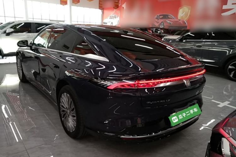 Used Buick L7 2025 Model Aivia Exterior 2