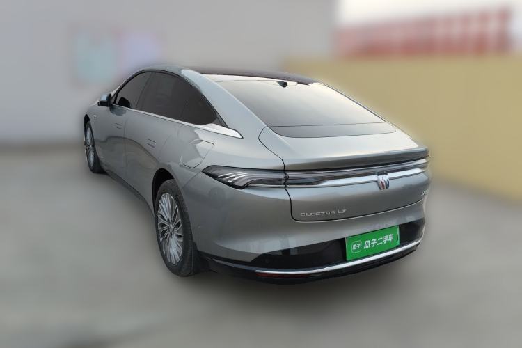 Used Buick L7 2025 Model Aivia Exterior 3