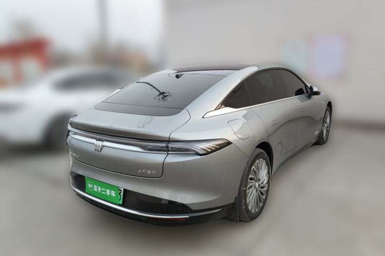 Used Buick L7 2025 Model Aivia Exterior 5