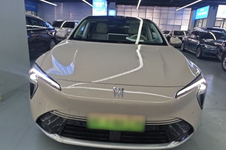 Used Buick L7 2025 Model Aivia Front