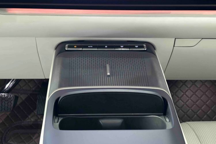 Used Buick L7 2025 Model Aivia Interior 5