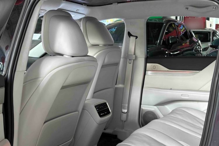 Used Buick L7 2025 Model Aivia Interior 8