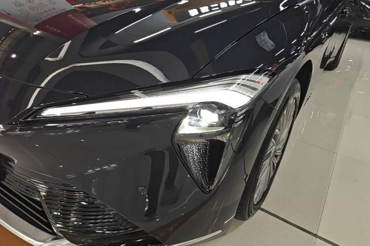Used Buick L7 2025 Model Aivia Left Front Headlight