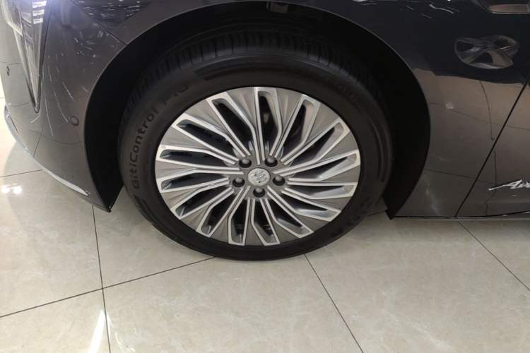 Used Buick L7 2025 Model Aivia Left Front Wheel Hub