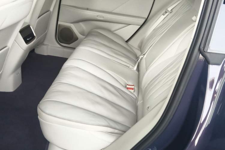 Used Buick L7 2025 Model Aivia Left Rear Seat