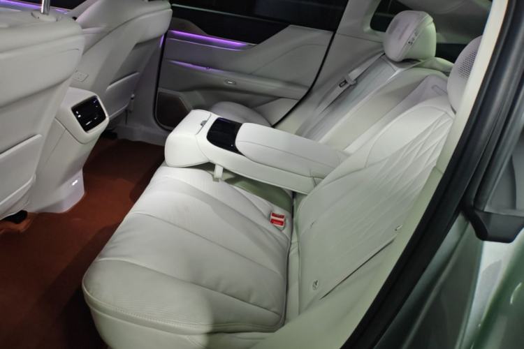 Used Buick L7 2025 Model Aivia Left Rear Seat
