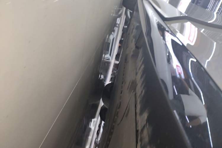 Used Buick L7 2025 Model Luxury Edition Left Side Sill