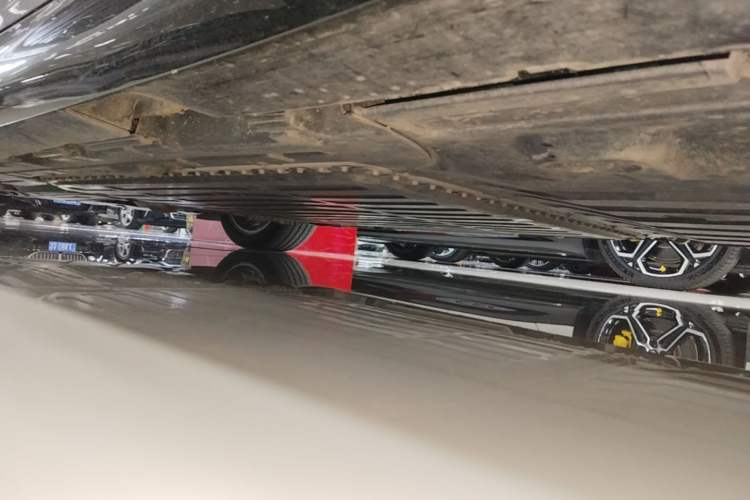 Used Buick L7 2025 Model Aivia Left Side Sill