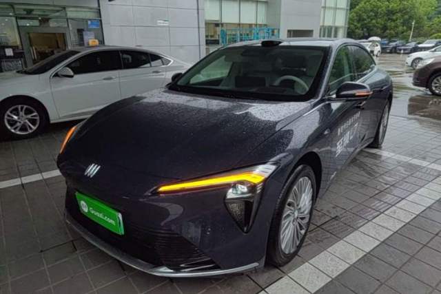 Used Buick L7 2025 Model Aivia