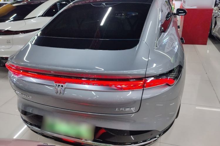 Used Buick L7 2025 Model Aivia Rear