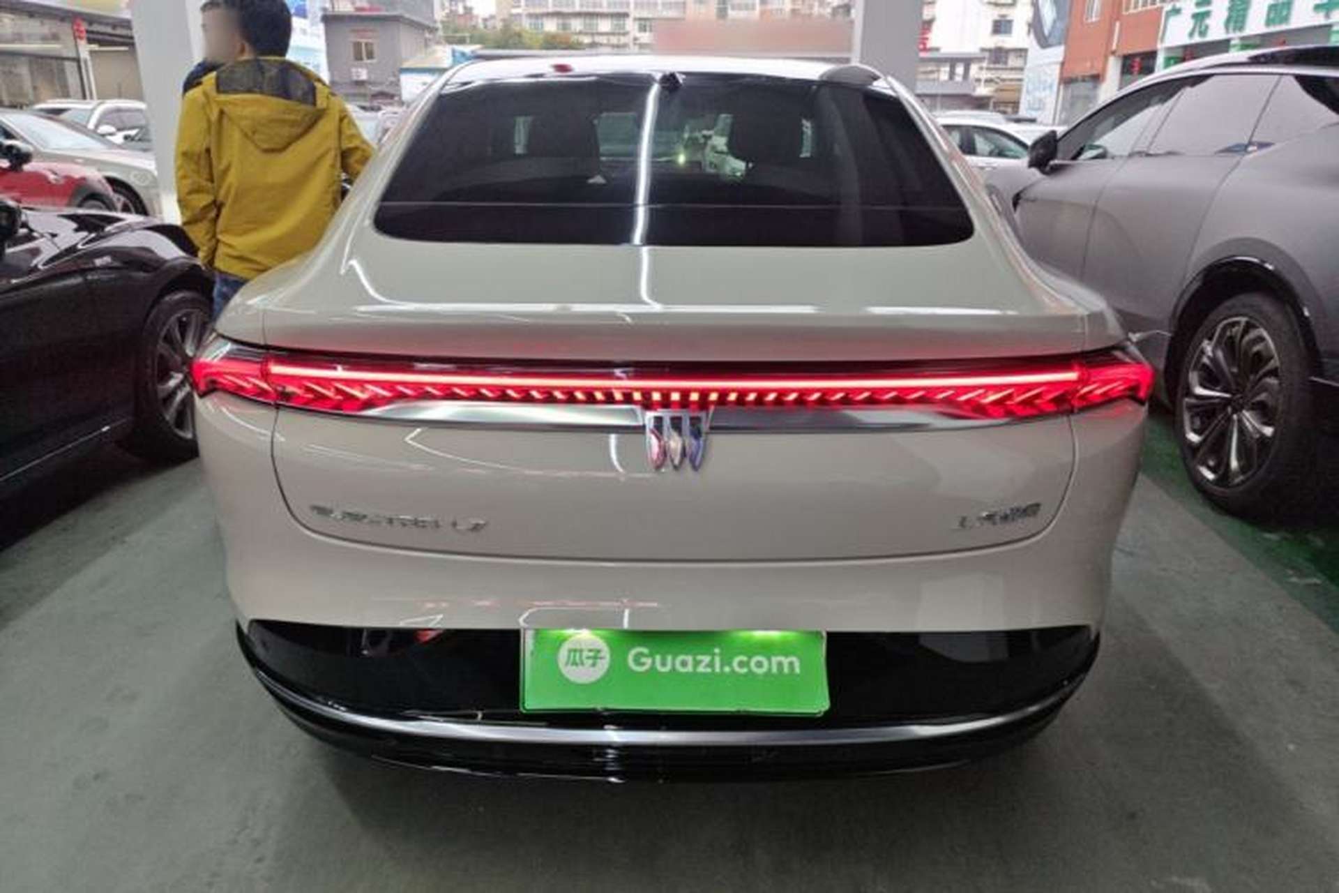 Used Buick L7 2025 Model Aivia Rear