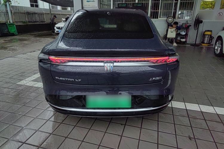 Used Buick L7 2025 Model Aivia Rear