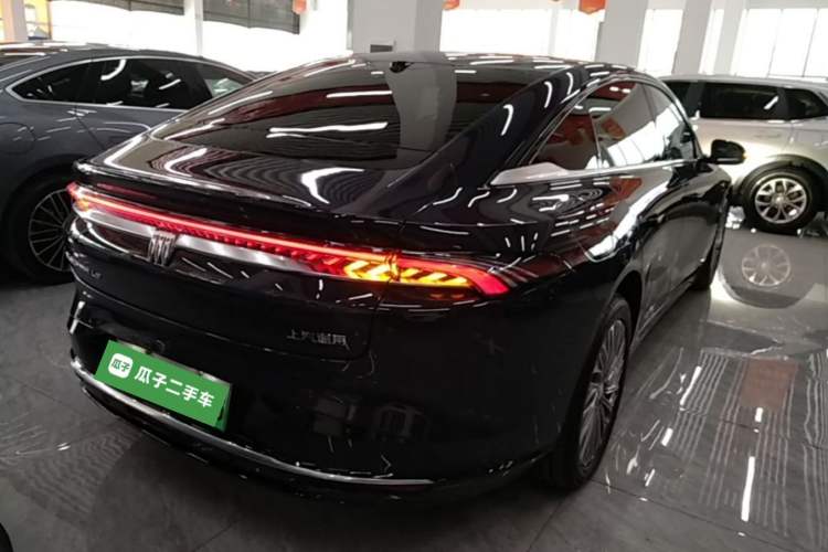 Used Buick L7 2025 Model Aivia Rear Right 45 Deg