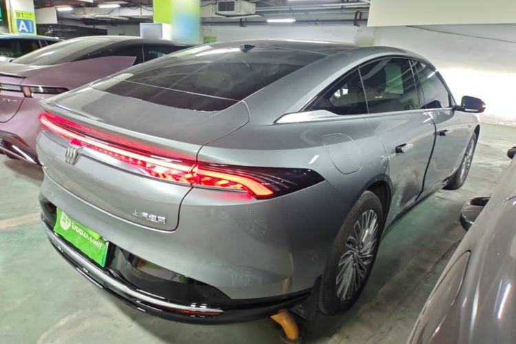 Used Buick L7 2025 Model Aivia Rear Right 45 Deg
