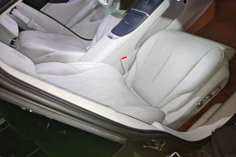 Used Buick L7 2025 Model Aivia Right Front Seat