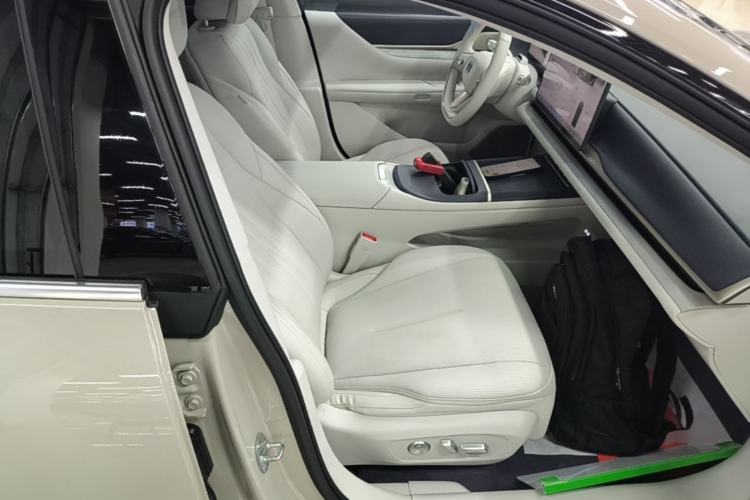 Used Buick L7 2025 Model Aivia Right Front Seat