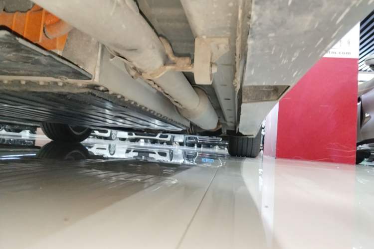 Used Buick L7 2025 Model Aivia Right Side Sill