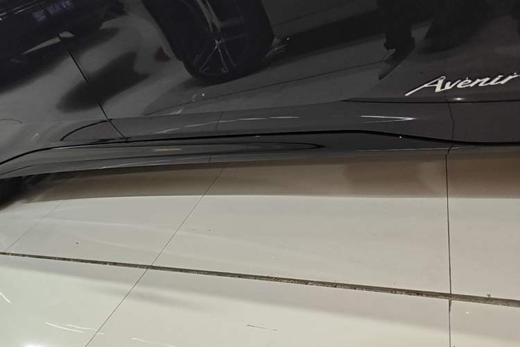 Used Buick L7 2025 Model Aivia Right Side Sill