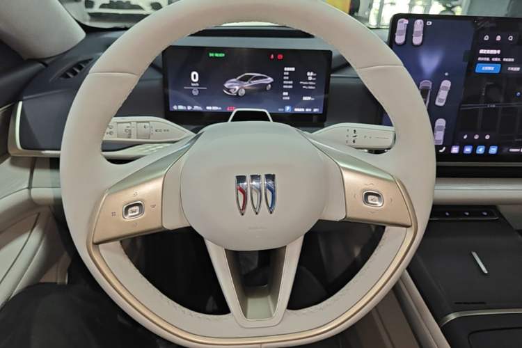 Used Buick L7 2025 Model Aivia Steering Wheel