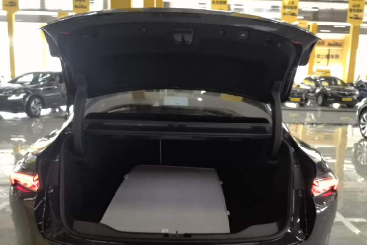 Used Buick L7 2025 Model Aivia Trunk