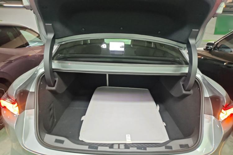 Used Buick L7 2025 Model Aivia Trunk