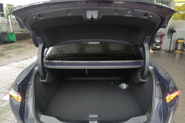 Used Buick L7 2025 Model Aivia Trunk