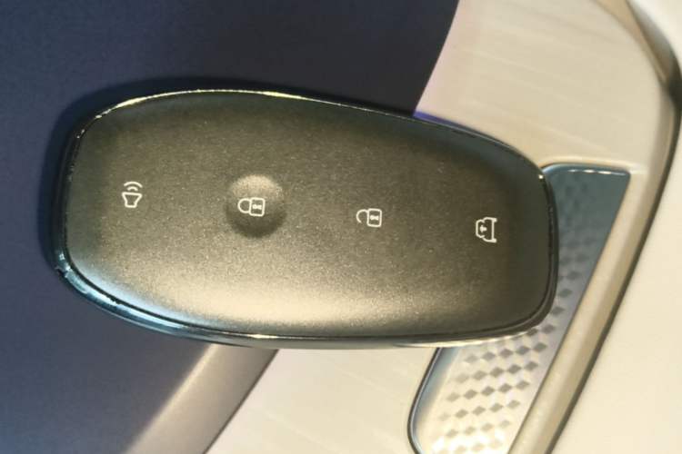 Used Buick L7 2025 Model Aivia Vehicle Key