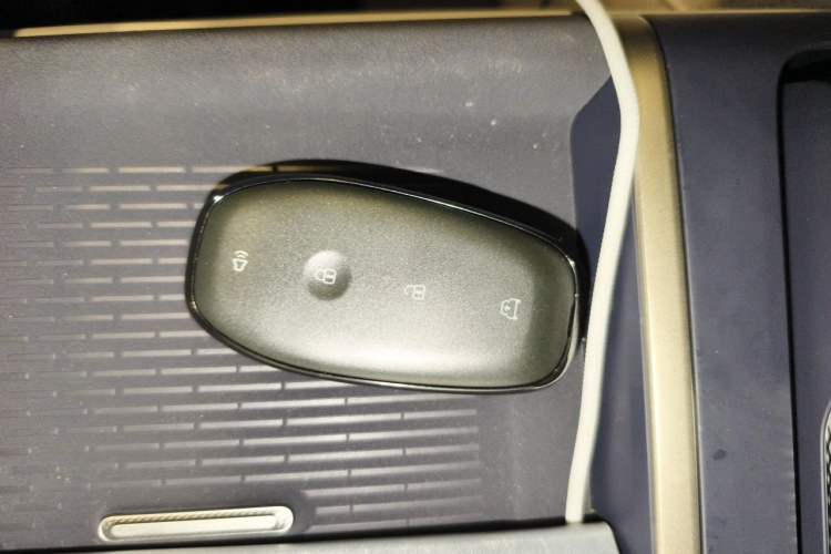 Used Buick L7 2025 Model Aivia Vehicle Key