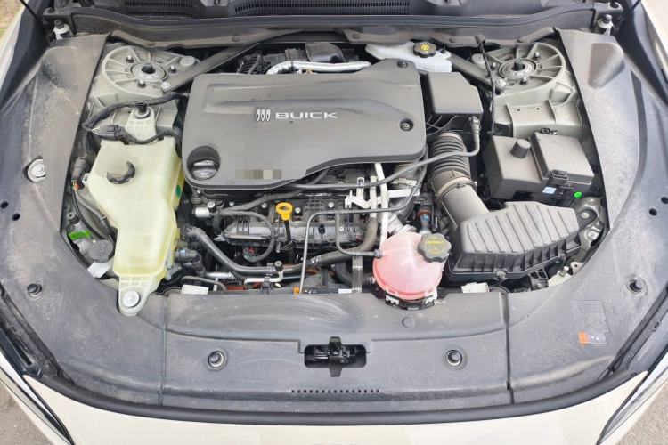 Used Buick L7 2025 Model Aivia Engine Bay