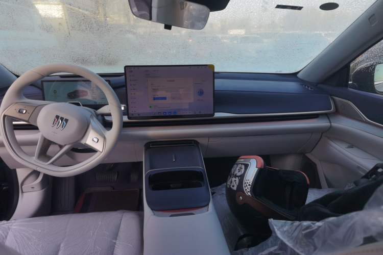 Used Buick L7 2025 Model Aivia Audio And AC Panel