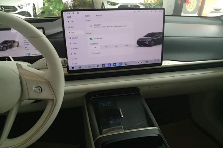 Used Buick L7 2025 Model Aivia Audio And AC Panel