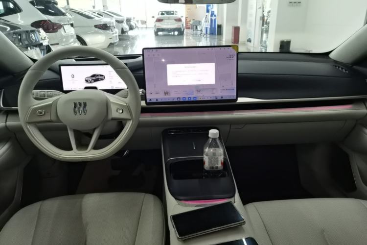 Used Buick L7 2025 Model Aivia Center Console