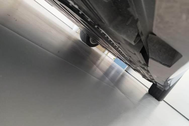Used Buick L7 2025 Model Aivia Chassis Front Left